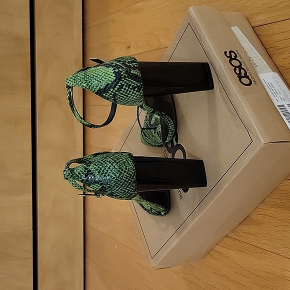 ASOS Green Snakeskin Heels - Picture 2 of 4